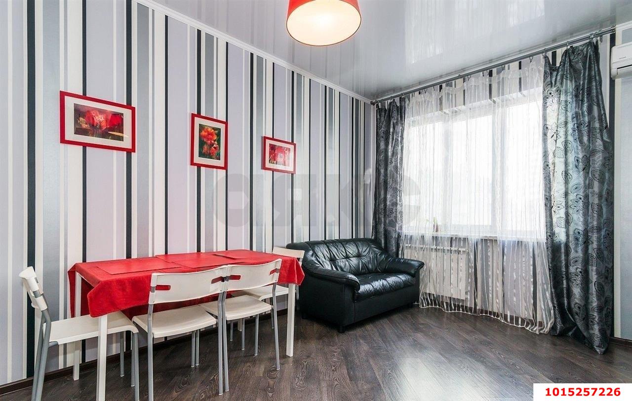 Фото №8: 2-комнатная квартира 75&nbsp;м², 7/23&nbsp;эт. - Краснодар, Западный внутригородской округ, мкр. Центральный, ул. Кубанская набережная, 31/1