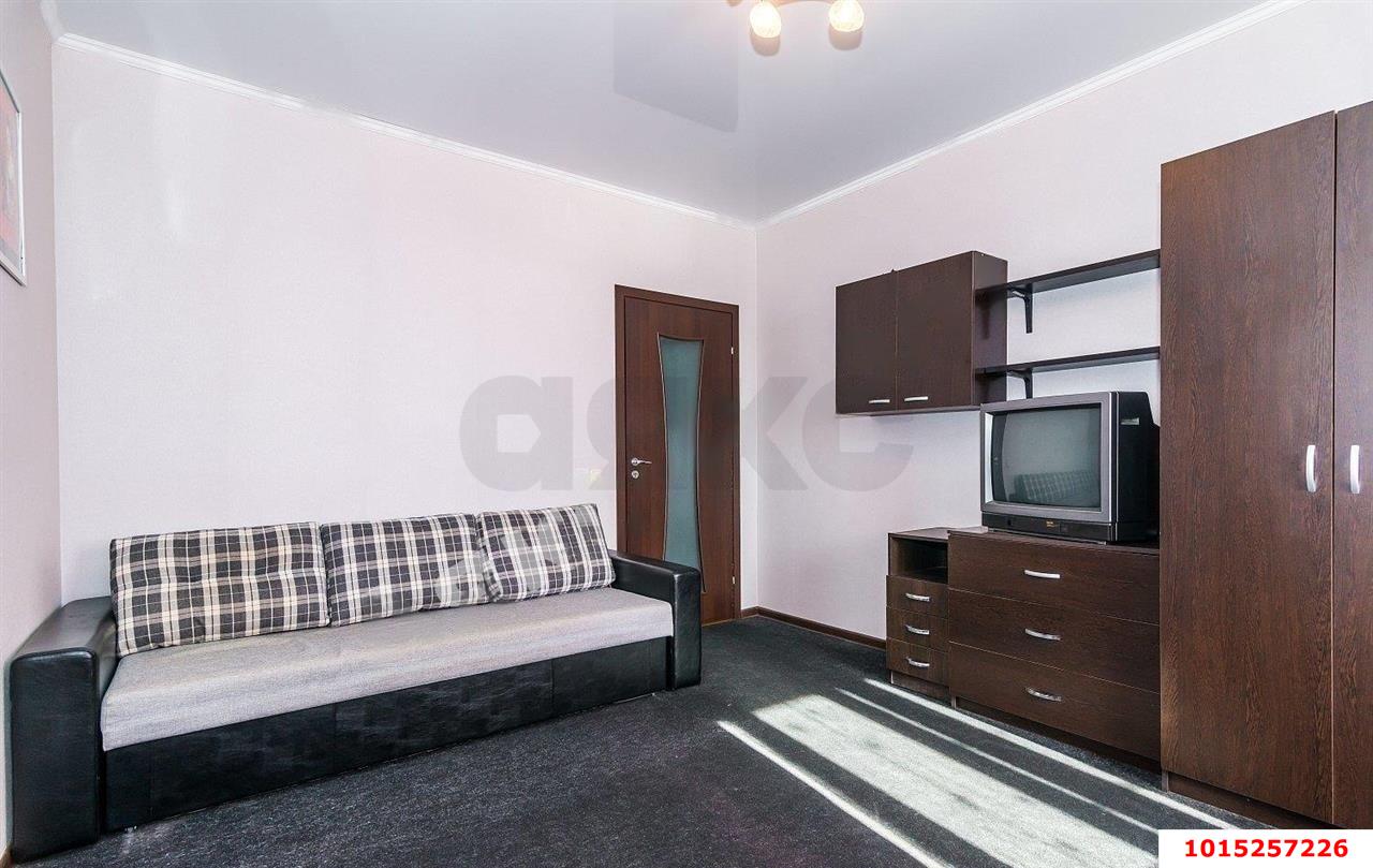Фото №3: 2-комнатная квартира 75&nbsp;м², 7/23&nbsp;эт. - Краснодар, Западный внутригородской округ, мкр. Центральный, ул. Кубанская набережная, 31/1