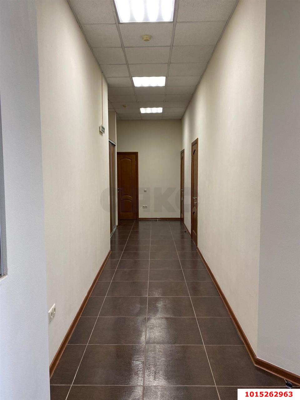 Фото №4: Офисное помещение 120&nbsp;м², 1/16&nbsp;эт. - Краснодар, Западный внутригородской округ, Кожзавод, мкр. Военный городок № 1, ул. имени Калинина, 350/7
