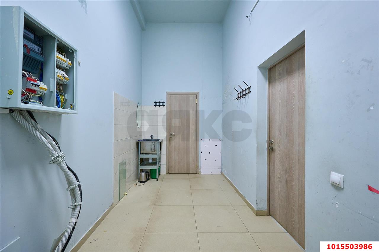 Фото №8: Торговое помещение 109&nbsp;м², 1/1&nbsp;эт. - Краснодар, Карасунский внутригородской округ, Гидростроителей, мкр. жилой комплекс Парусная Регата, ул. Автолюбителей, 1Д