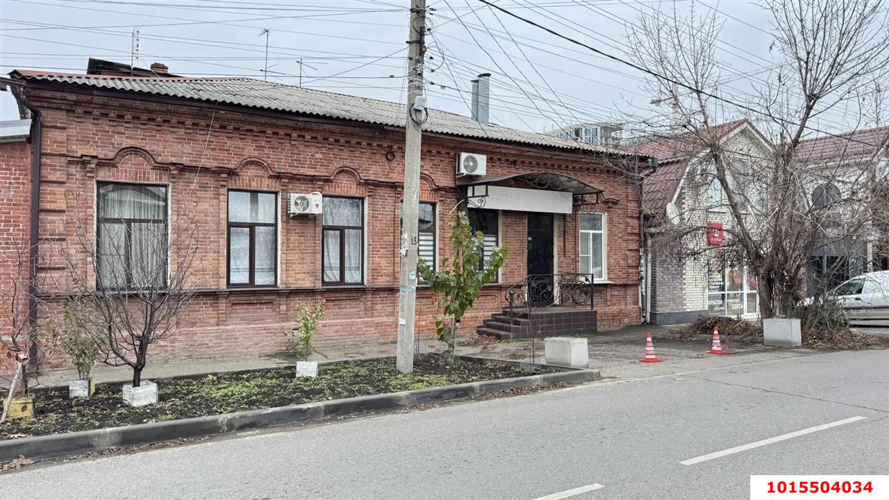 Фото №1: Торговое помещение 60&nbsp;м², 1/1&nbsp;эт. - Краснодар, Западный внутригородской округ, мкр. Центральный, ул. Володи Головатого, 289