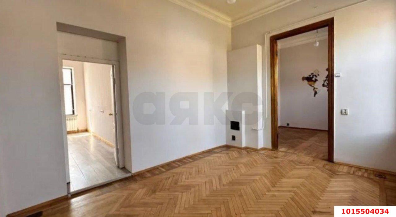 Фото №6: Торговое помещение 60&nbsp;м², 1/1&nbsp;эт. - Краснодар, Западный внутригородской округ, мкр. Центральный, ул. Володи Головатого, 289
