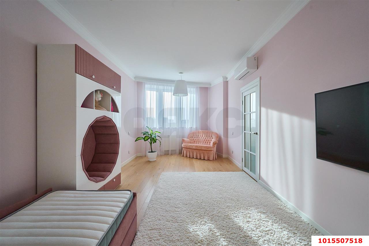 Фото №11: 3-комнатная квартира 175&nbsp;м², 4/6&nbsp;эт. - Краснодар, мкр. Западный внутригородской округ, ул. имени Дзержинского, 93/1