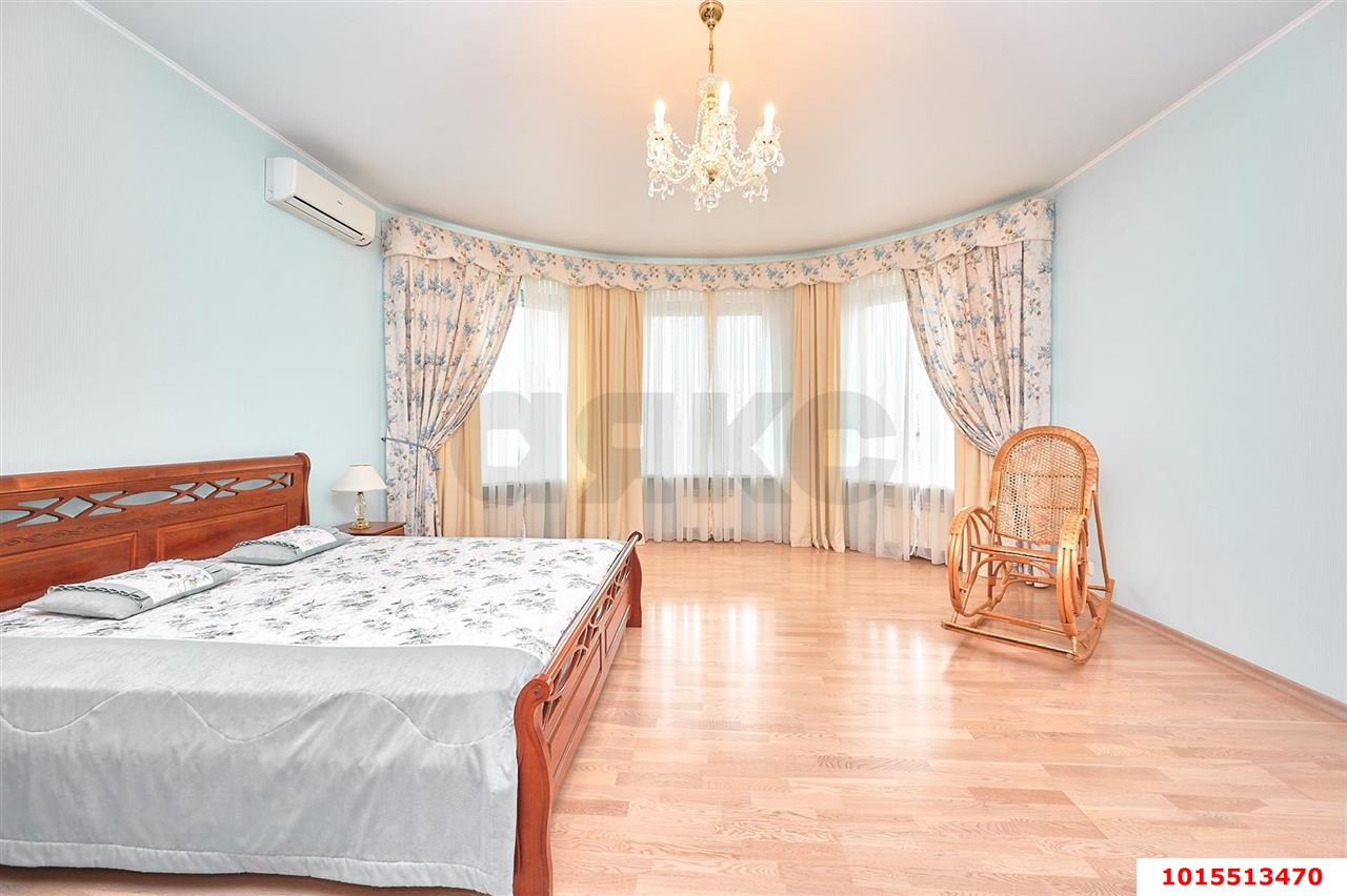 Фото №10: Дом 221&nbsp;м² + 6.1&nbsp;сот., 2&nbsp;эт. - Краснодар, Прикубанский внутригородской округ, мкр. Музыкальный, ул. Шолохова, 25
