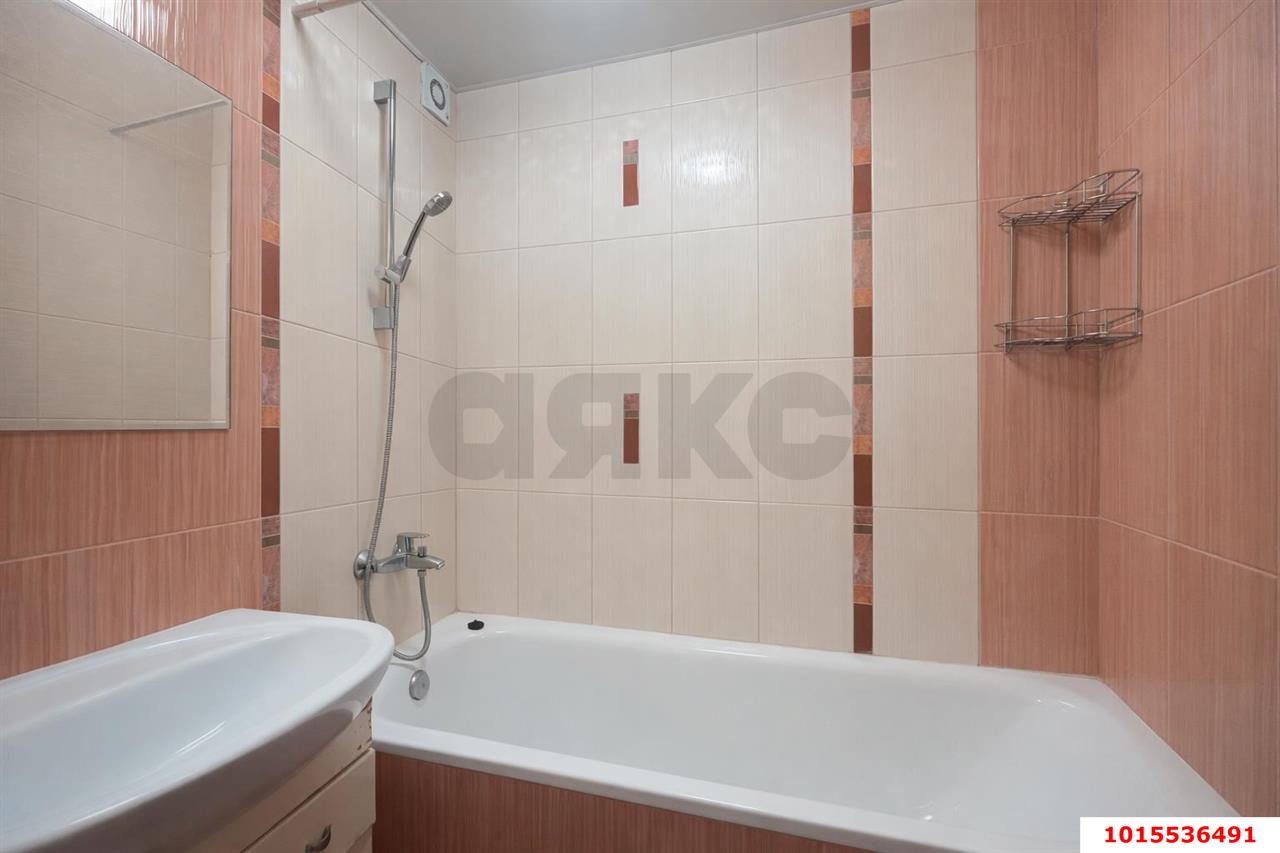Фото №5: 3-комнатная квартира 82&nbsp;м², 3/10&nbsp;эт. - Краснодар, Прикубанский внутригородской округ, мкр. Восточно-Кругликовский, ул. Героев-Разведчиков, 34