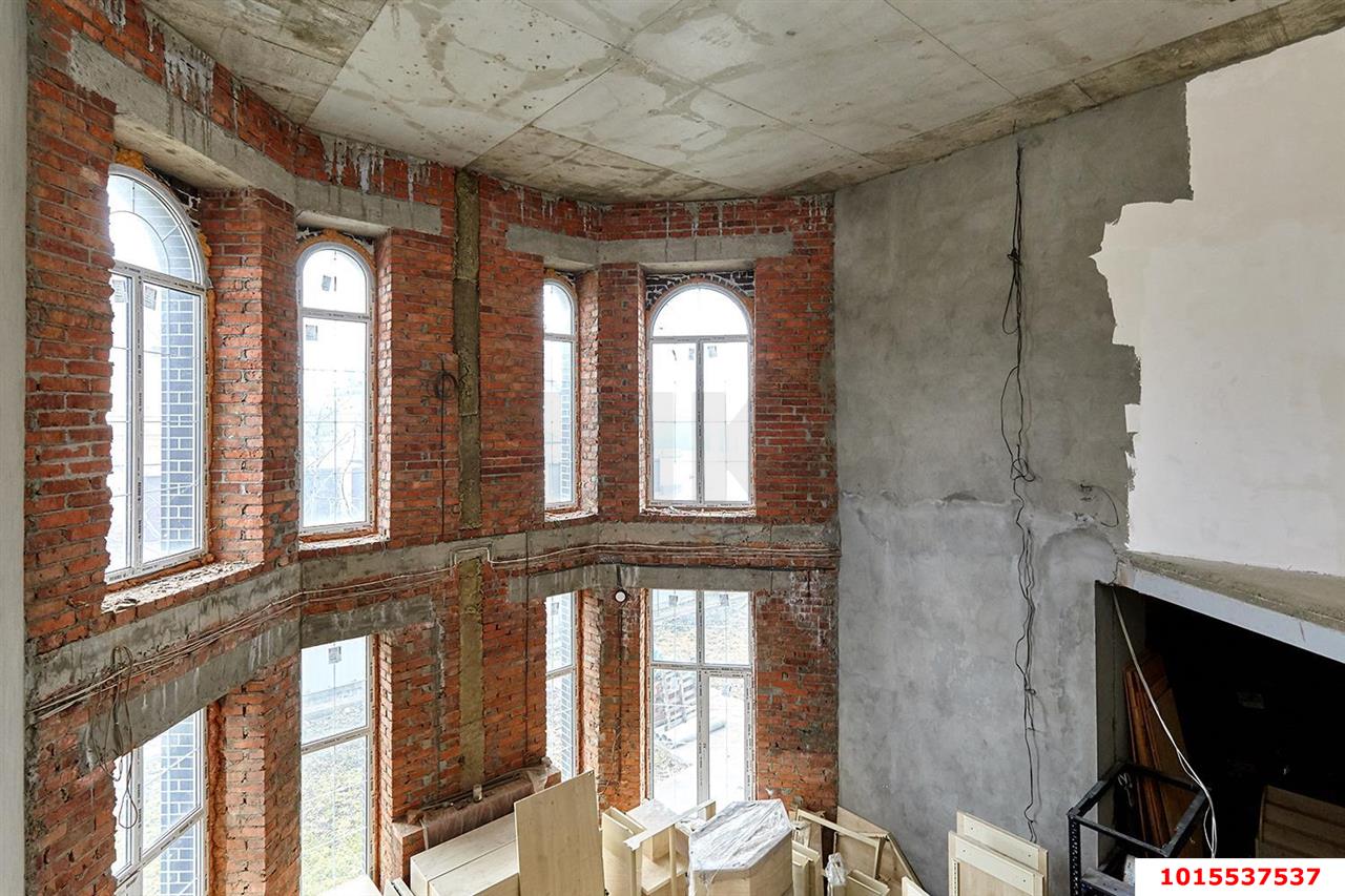Фото №11: Дом 1250&nbsp;м² + 16&nbsp;сот., 3&nbsp;эт. - Краснодар, Прикубанский внутригородской округ, мкр. Сады Калинина, ул. Возрождения, 19