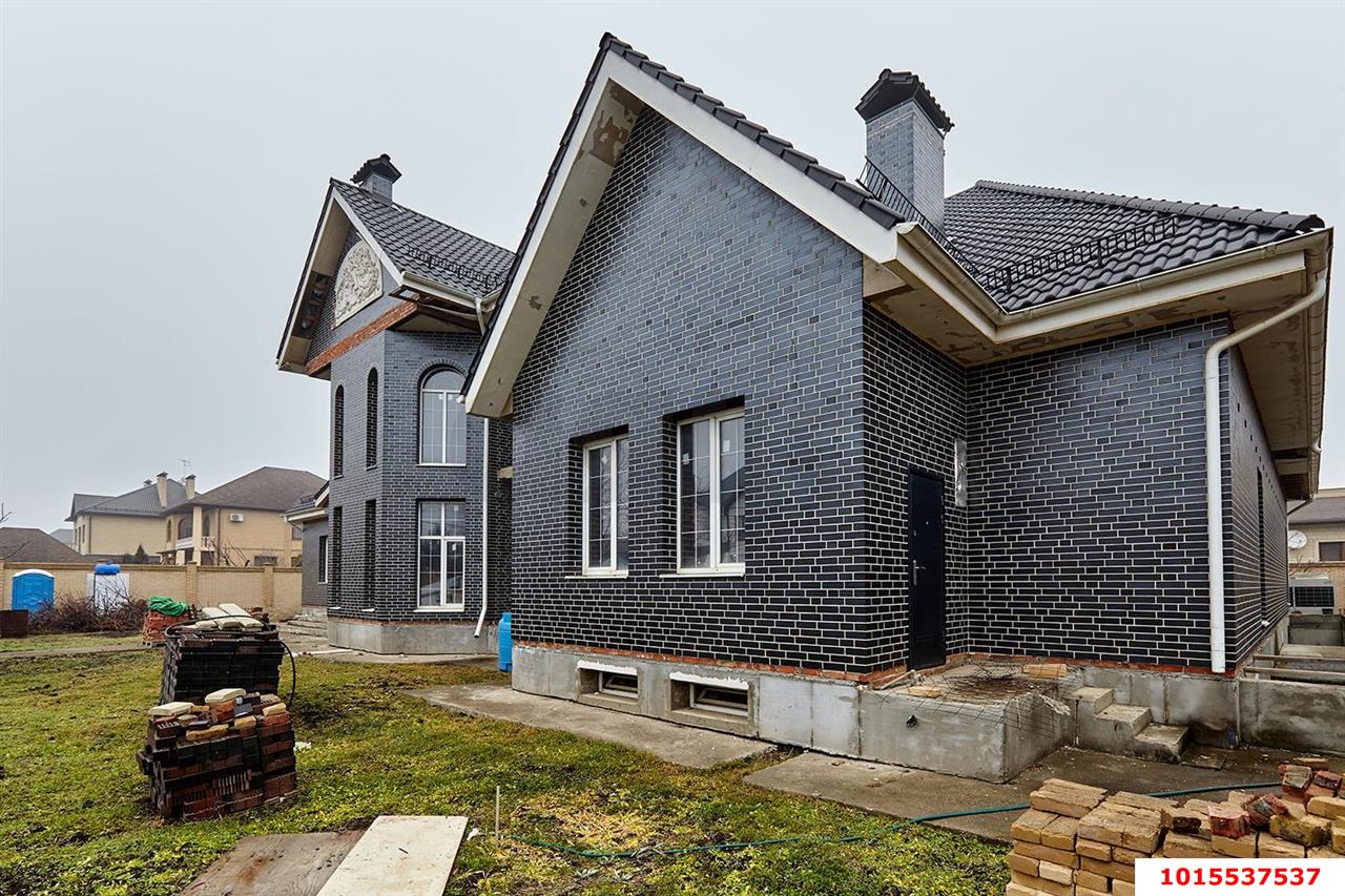 Фото №5: Дом 1250&nbsp;м² + 16&nbsp;сот., 3&nbsp;эт. - Краснодар, Прикубанский внутригородской округ, мкр. Сады Калинина, ул. Возрождения, 19