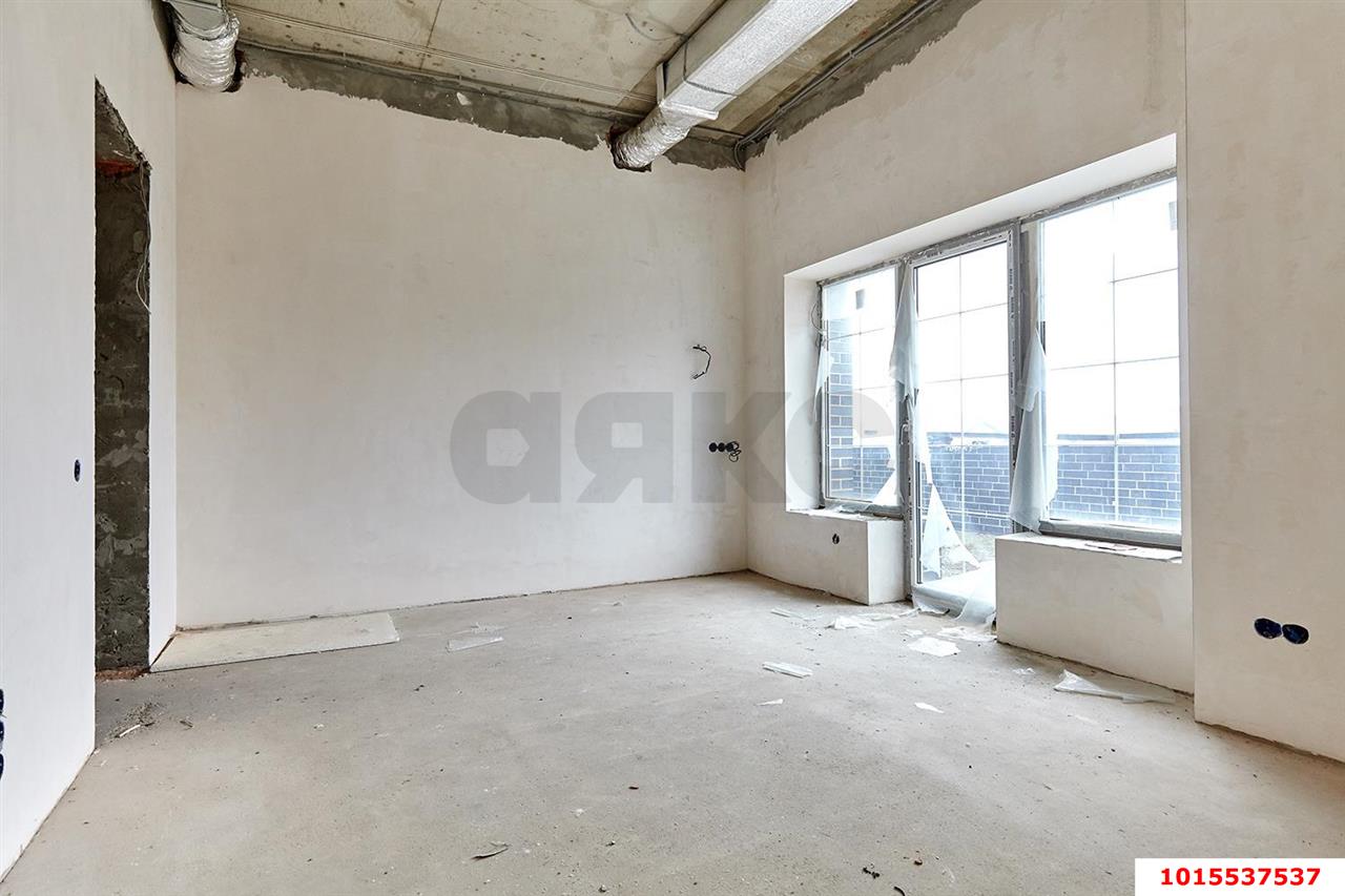 Фото №12: Дом 1250&nbsp;м² + 16&nbsp;сот., 3&nbsp;эт. - Краснодар, Прикубанский внутригородской округ, мкр. Сады Калинина, ул. Возрождения, 19
