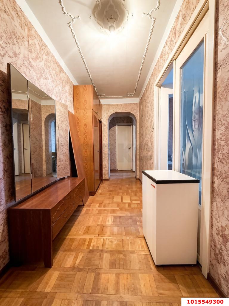 Фото №11: 3-комнатная квартира 70&nbsp;м², 8/9&nbsp;эт. - Краснодар, Карасунский внутригородской округ, мкр. Гидростроителей, ул. имени Игнатова, 12