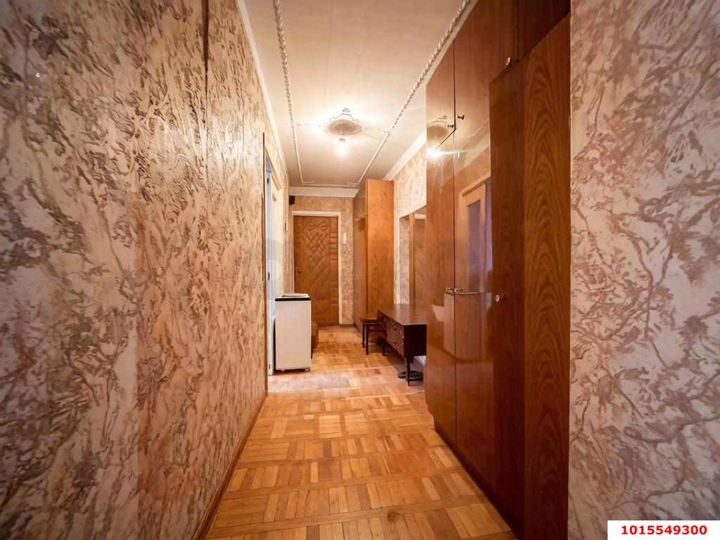 Фото №10: 3-комнатная квартира 70&nbsp;м², 8/9&nbsp;эт. - Краснодар, Карасунский внутригородской округ, мкр. Гидростроителей, ул. имени Игнатова, 12