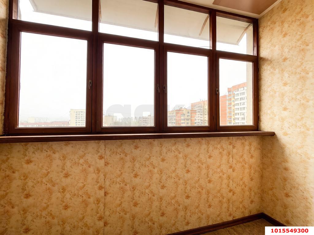 Фото №9: 3-комнатная квартира 70&nbsp;м², 8/9&nbsp;эт. - Краснодар, Карасунский внутригородской округ, мкр. Гидростроителей, ул. имени Игнатова, 12