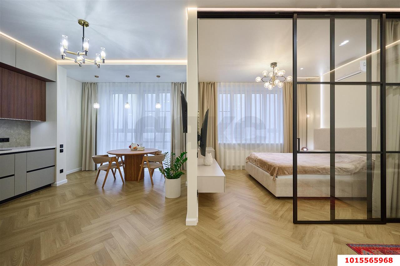 Фото №5: 2-комнатная квартира 55&nbsp;м², 19/23&nbsp;эт. - Краснодар, Западный внутригородской округ, мкр. ЖК Ренессанс, ул. Строителей, 21
