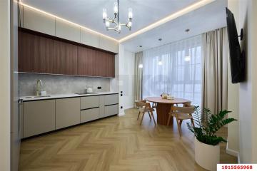 Фото №1: 2-комнатная квартира 55 м², 19/23 эт. - Краснодар, мкр. ЖК Ренессанс, ул. Строителей, 21