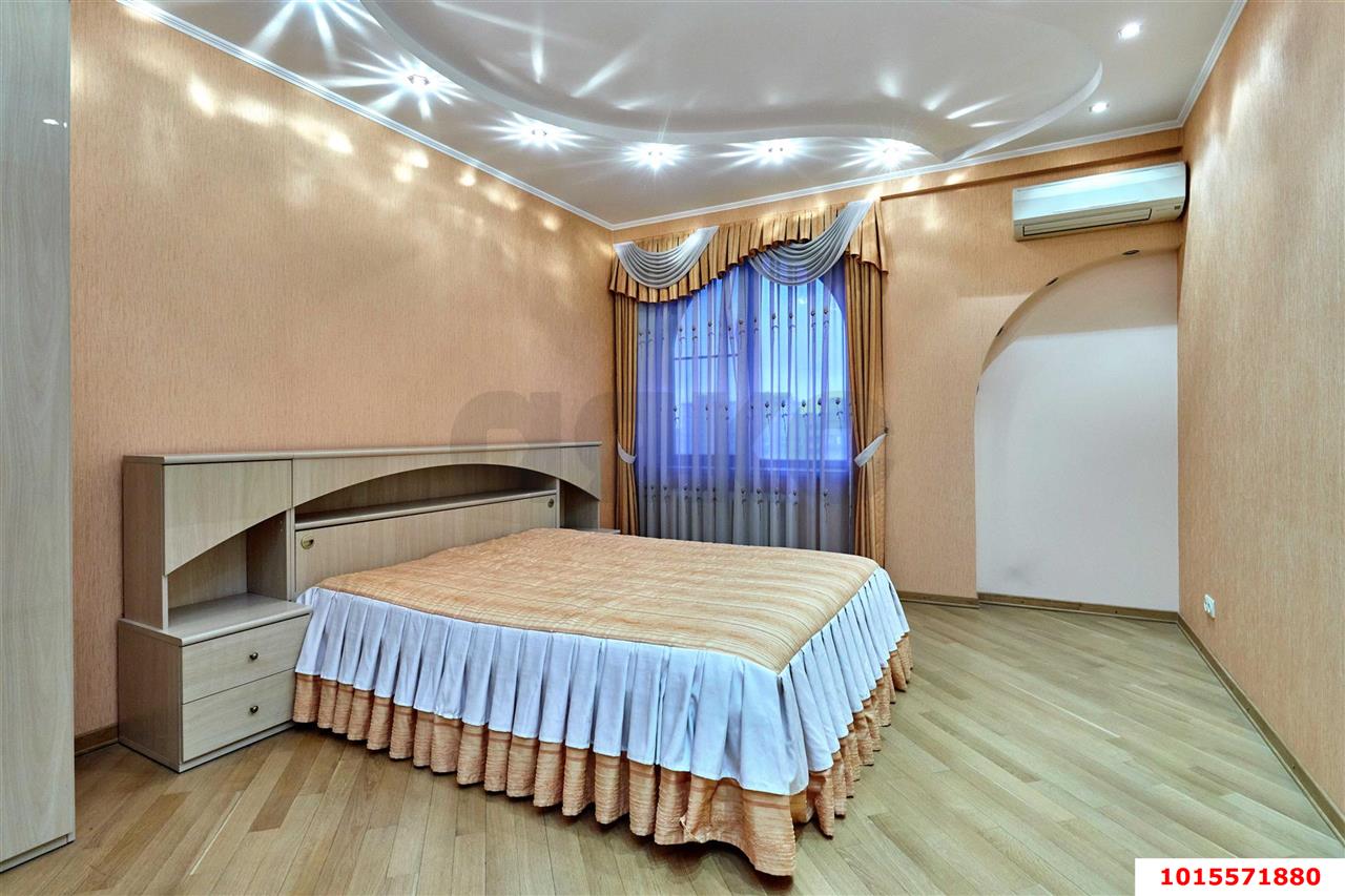 Фото №2: 2-комнатная квартира 111&nbsp;м², 13/16&nbsp;эт. - Краснодар, Западный внутригородской округ, мкр. Центральный, ул. Комсомольская, 6