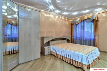 Фото №1: 2-комнатная квартира 100&nbsp;м², 13/16&nbsp;эт. - Краснодар, мкр. Центральный, ул. Комсомольская, 6