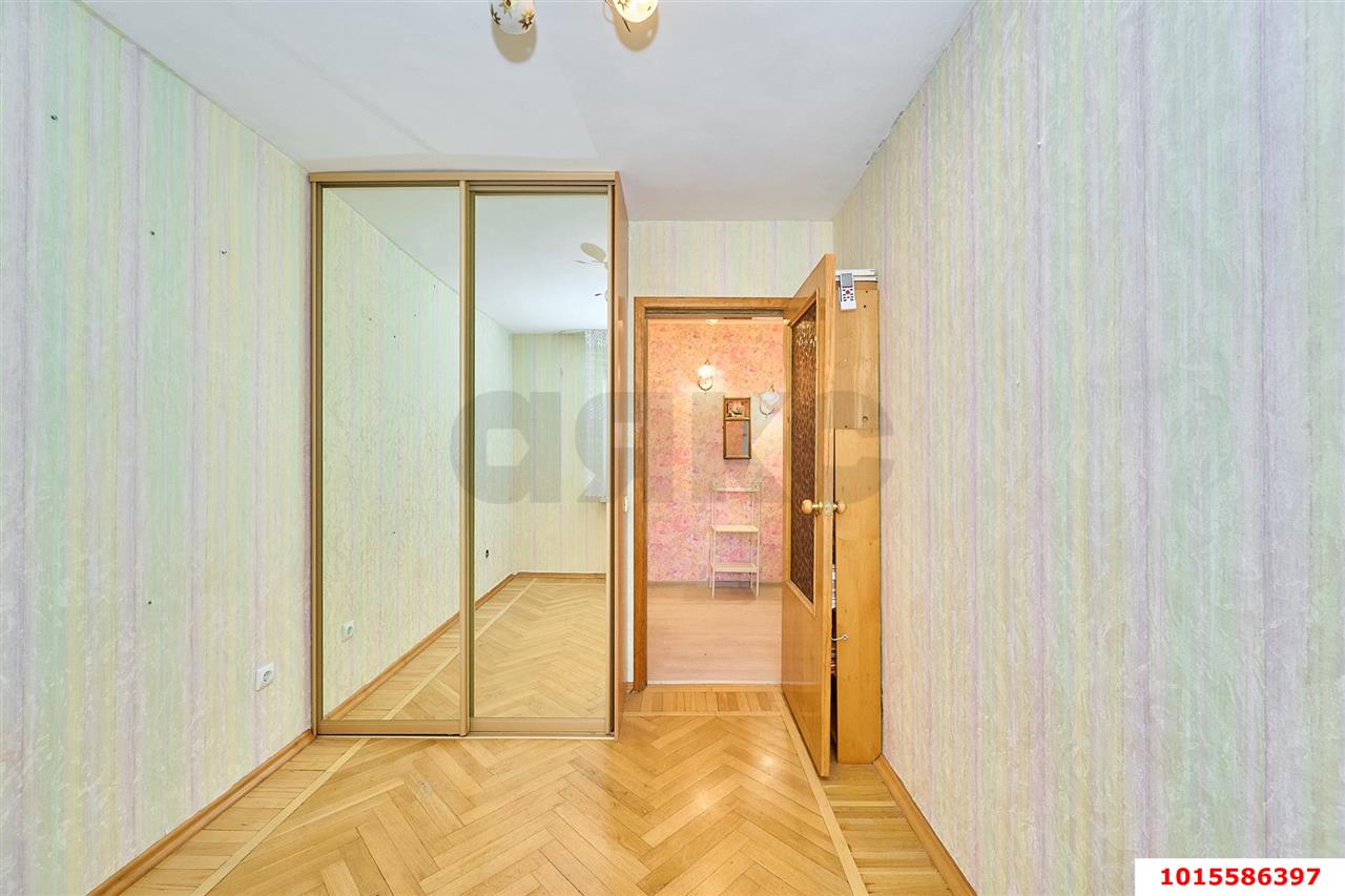 Фото №10: 3-комнатная квартира 64&nbsp;м², 5/5&nbsp;эт. - Краснодар, мкр. Центральный внутригородской округ, ул. имени П.М. Гаврилова, 103