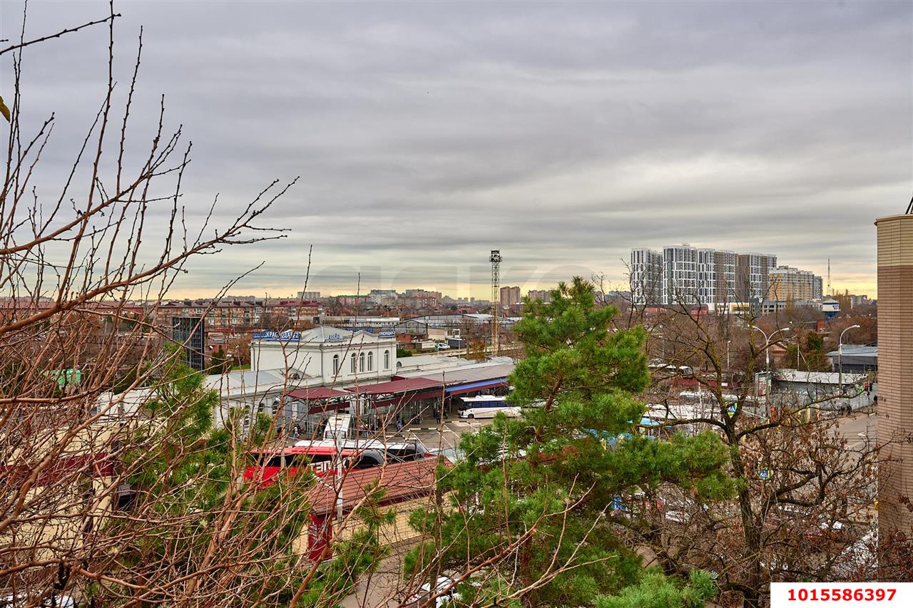 Фото №8: 3-комнатная квартира 64&nbsp;м², 5/5&nbsp;эт. - Краснодар, мкр. Центральный внутригородской округ, ул. имени П.М. Гаврилова, 103