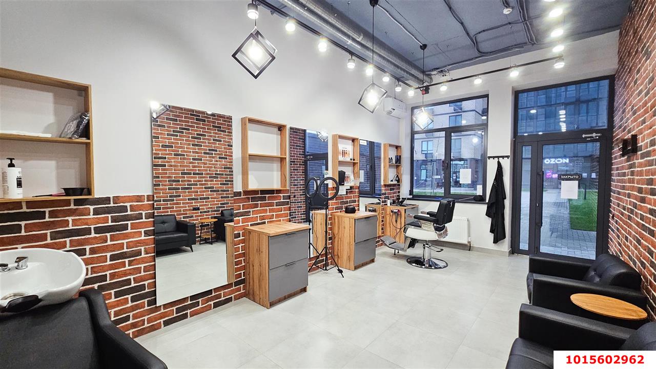 Фото №4: Торговое помещение 27&nbsp;м², 1/25&nbsp;эт. - Берёзовый, Прикубанский внутригородской округ, Витаминкомбинат, мкр. жилой комплекс Огурцы, ул. Целиноградская, 2И