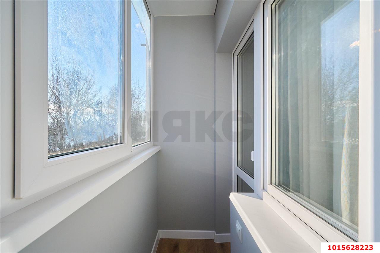 Фото №6: 1-комнатная квартира 30&nbsp;м², 2/5&nbsp;эт. - Краснодар, Центральный внутригородской округ, Покровка, мкр. Центральный, ул. Карасунская набережная, 83