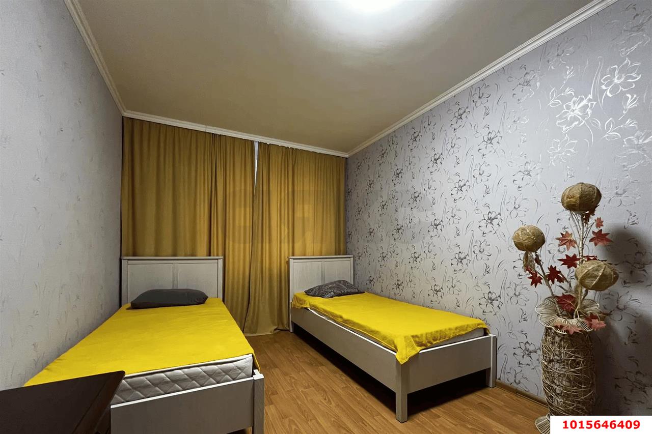 Фото №4: 3-комнатная квартира 90&nbsp;м², 4/17&nbsp;эт. - Краснодар, Прикубанский внутригородской округ, 9-й километр, мкр. Военный городок № 106, ул. имени Дзержинского, 54/13