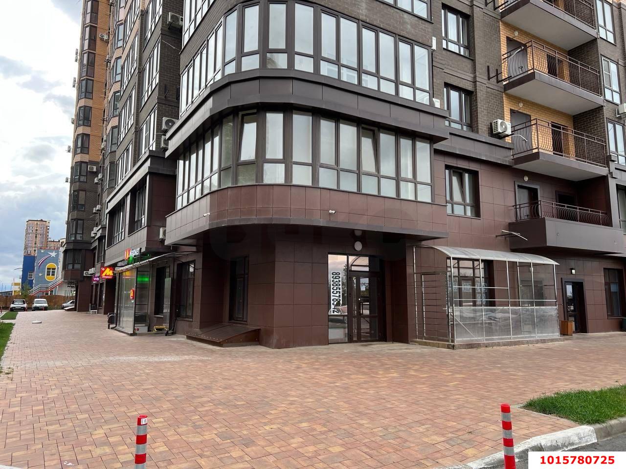 Фото №1: Торговое помещение 95&nbsp;м², 1/20&nbsp;эт. - Краснодар, Прикубанский внутригородской округ, мкр. Достояние, ул. им. Мурата Ахеджака, 10А