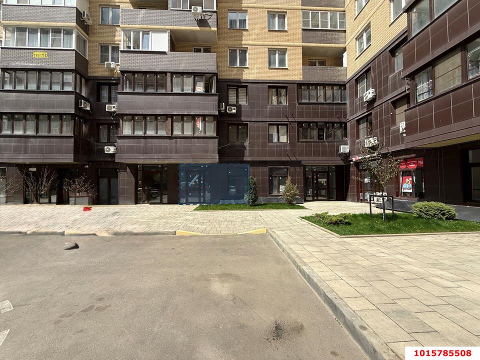 Фото №1: Торговое помещение 45&nbsp;м², 1/15&nbsp;эт. - Краснодар, Прикубанский внутригородской округ, мкр. жилой комплекс Ракурс