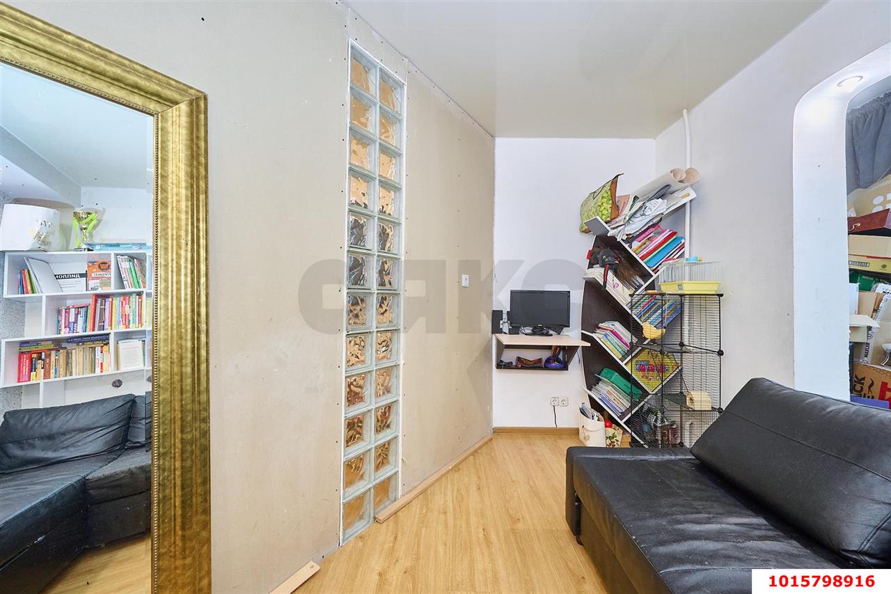 Фото №5: 2-комнатная квартира 50&nbsp;м², 6/10&nbsp;эт. - Краснодар, Западный внутригородской округ, мкр. Юбилейный, пр-кт Чекистов, 4