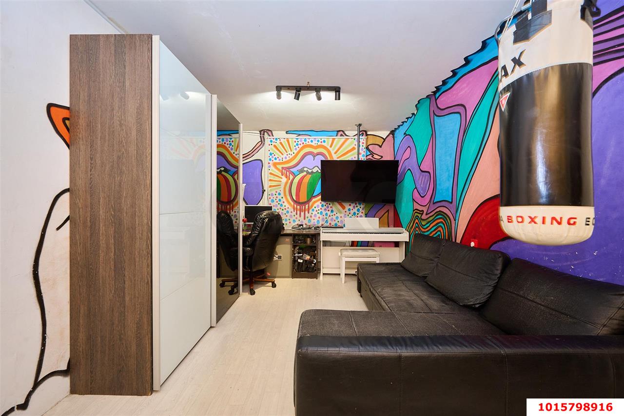 Фото №8: 2-комнатная квартира 50&nbsp;м², 6/10&nbsp;эт. - Краснодар, Западный внутригородской округ, мкр. Юбилейный, пр-кт Чекистов, 4