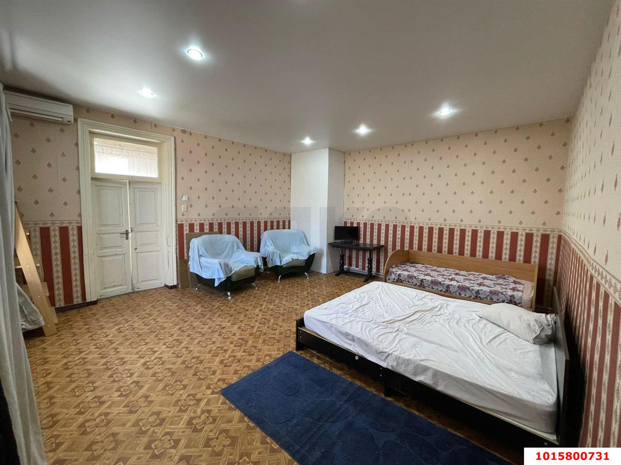 Фото №1: 1-комнатная квартира 35&nbsp;м², 1/1&nbsp;эт. - Краснодар, Центральный внутригородской округ, мкр. Центральный, ул. Митрофана Седина, 92