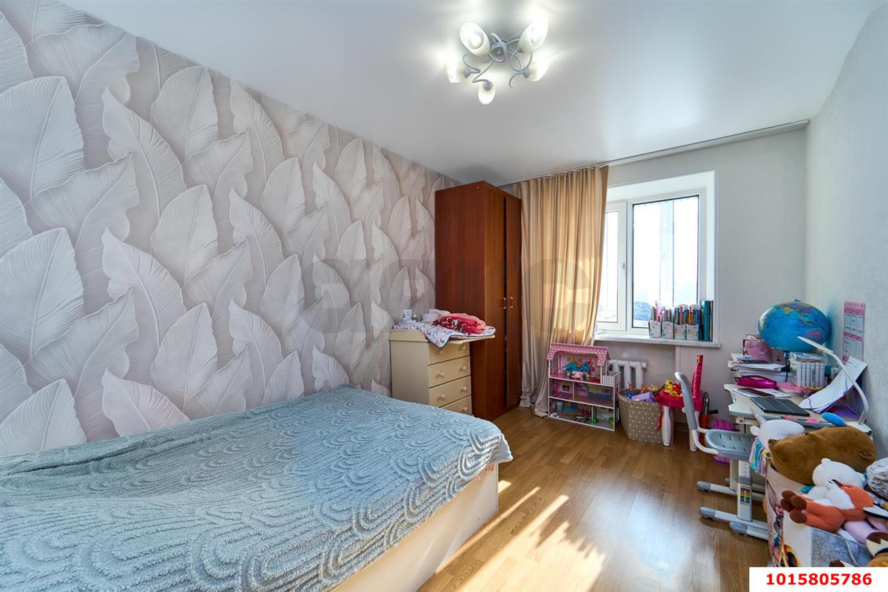 Фото №13: 3-комнатная квартира 72&nbsp;м², 5/11&nbsp;эт. - Краснодар, Центральный внутригородской округ, мкр. Центральный, ул. Суворова, 74