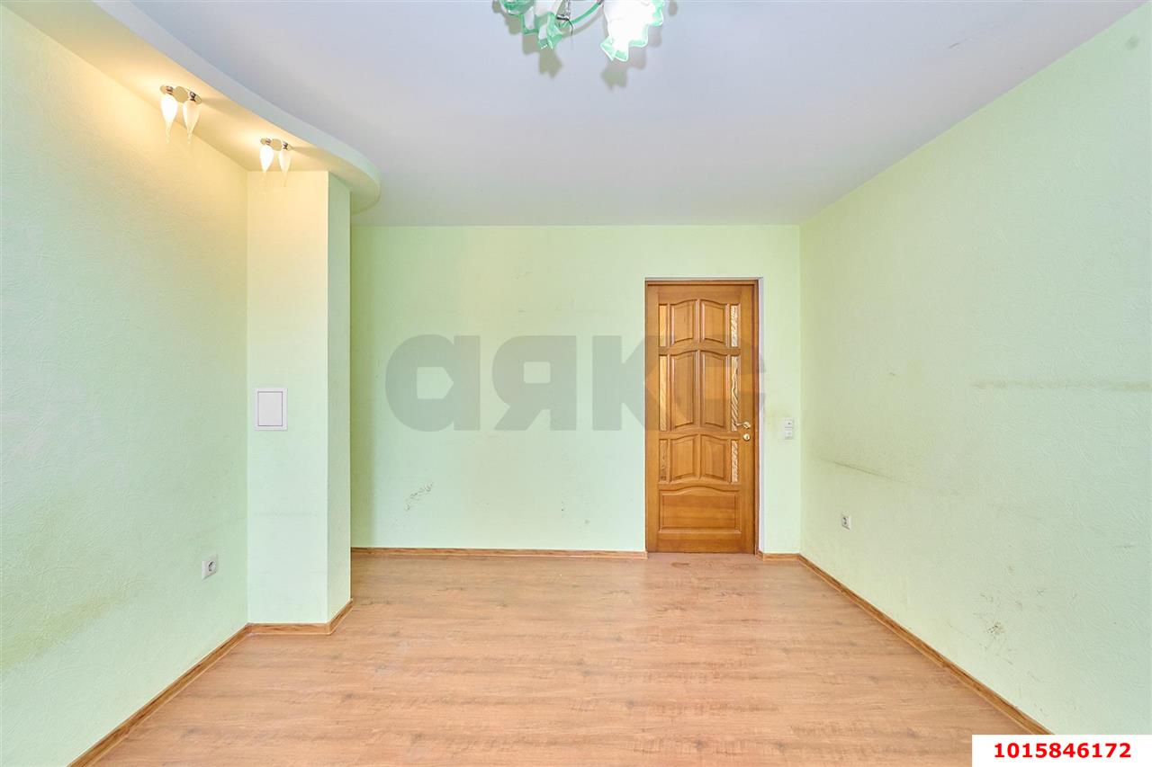 Фото №10: 2-комнатная квартира 65&nbsp;м², 1/13&nbsp;эт. - Краснодар, Центральный внутригородской округ, мкр. Дубинка, пер. Угольный, 12