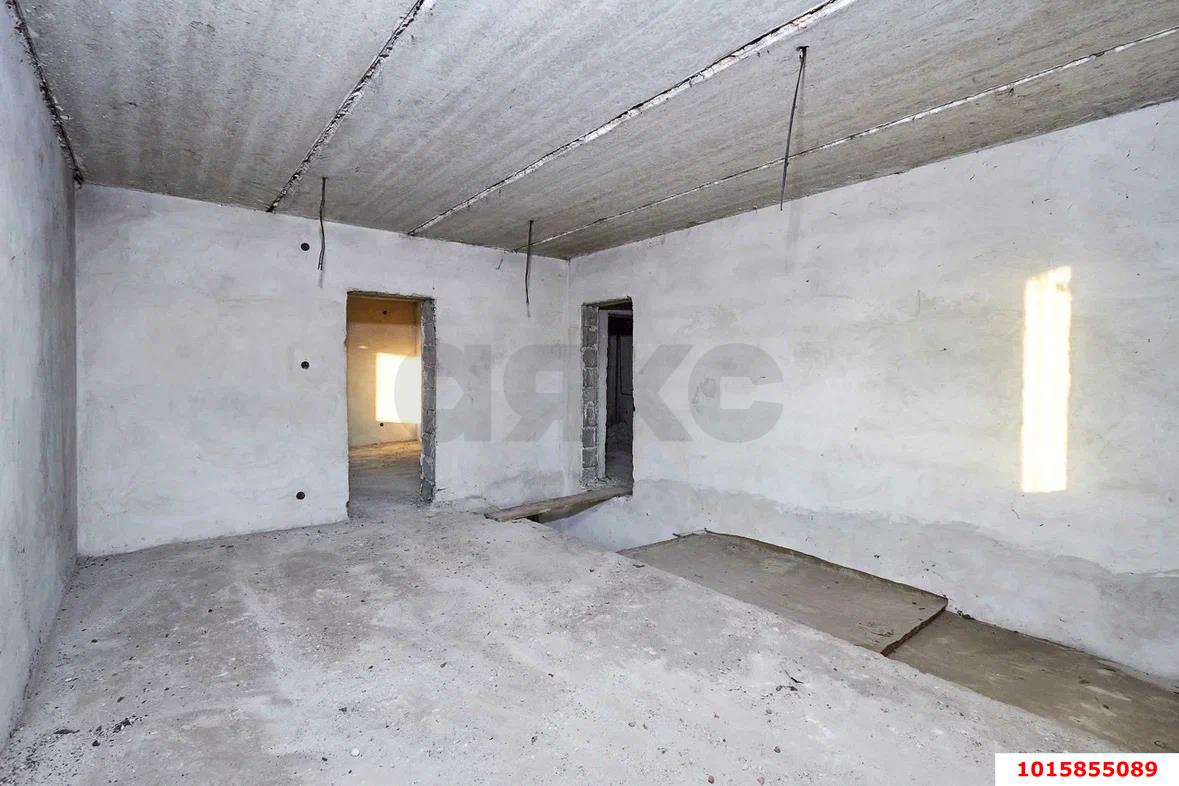 Фото №8: Дом 320&nbsp;м² + 12&nbsp;сот., 2&nbsp;эт. - Октябрьский, мкр. Прикубанский внутригородской округ, ул. Роговская, 53