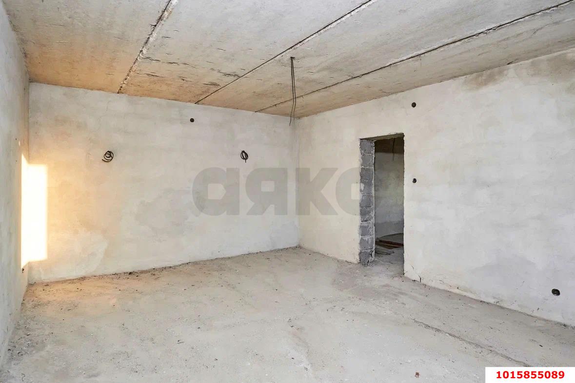 Фото №4: Дом 320&nbsp;м² + 12&nbsp;сот., 2&nbsp;эт. - Октябрьский, мкр. Прикубанский внутригородской округ, ул. Роговская, 53