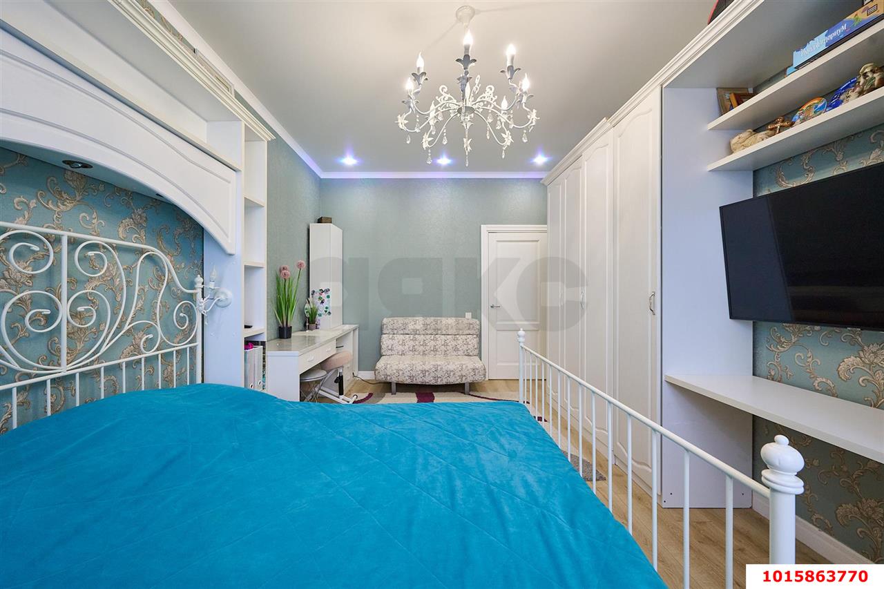 Фото №10: 2-комнатная квартира 76&nbsp;м², 19/19&nbsp;эт. - Краснодар, Западный внутригородской округ, ЖК Октябрьский, мкр. Центральный, ул. Октябрьская, 181/2