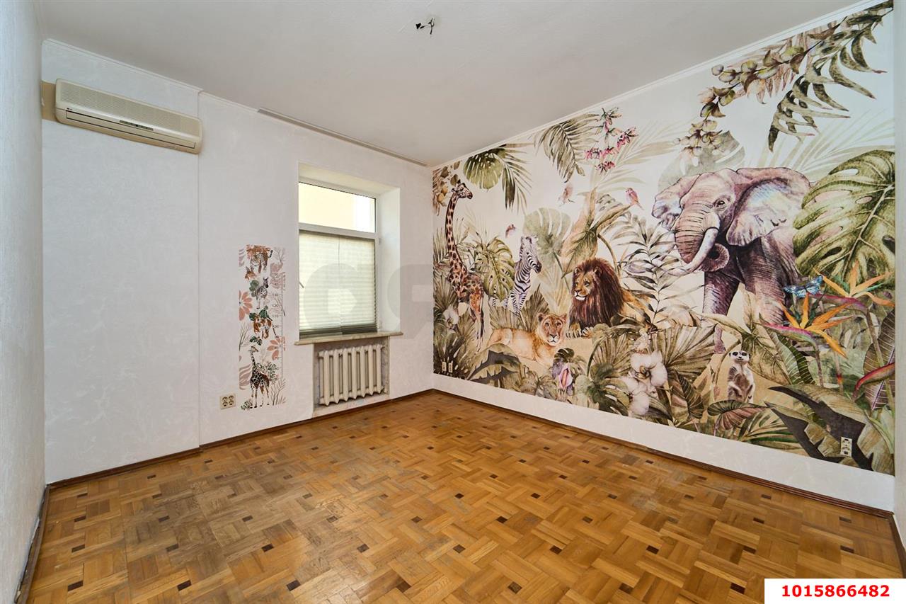 Фото №5: 5+-комнатная квартира 250&nbsp;м², 2/5&nbsp;эт. - Краснодар, мкр. Западный внутригородской округ, ул. Гагарина, 248