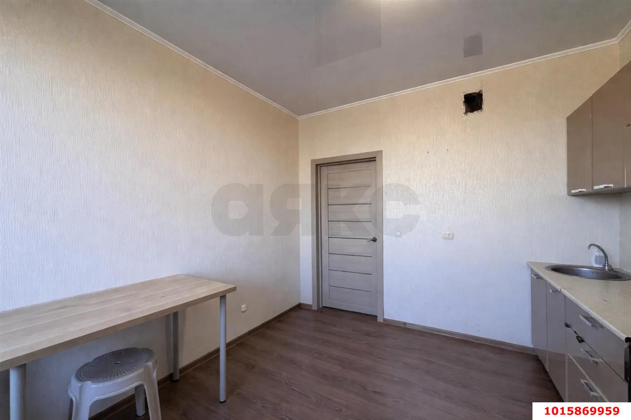 Фото №2: 1-комнатная квартира 38&nbsp;м², 4/18&nbsp;эт. - Краснодар, Карасунский внутригородской округ, Пашковский, Участок №24, мкр. жилой комплекс Гарант, к1