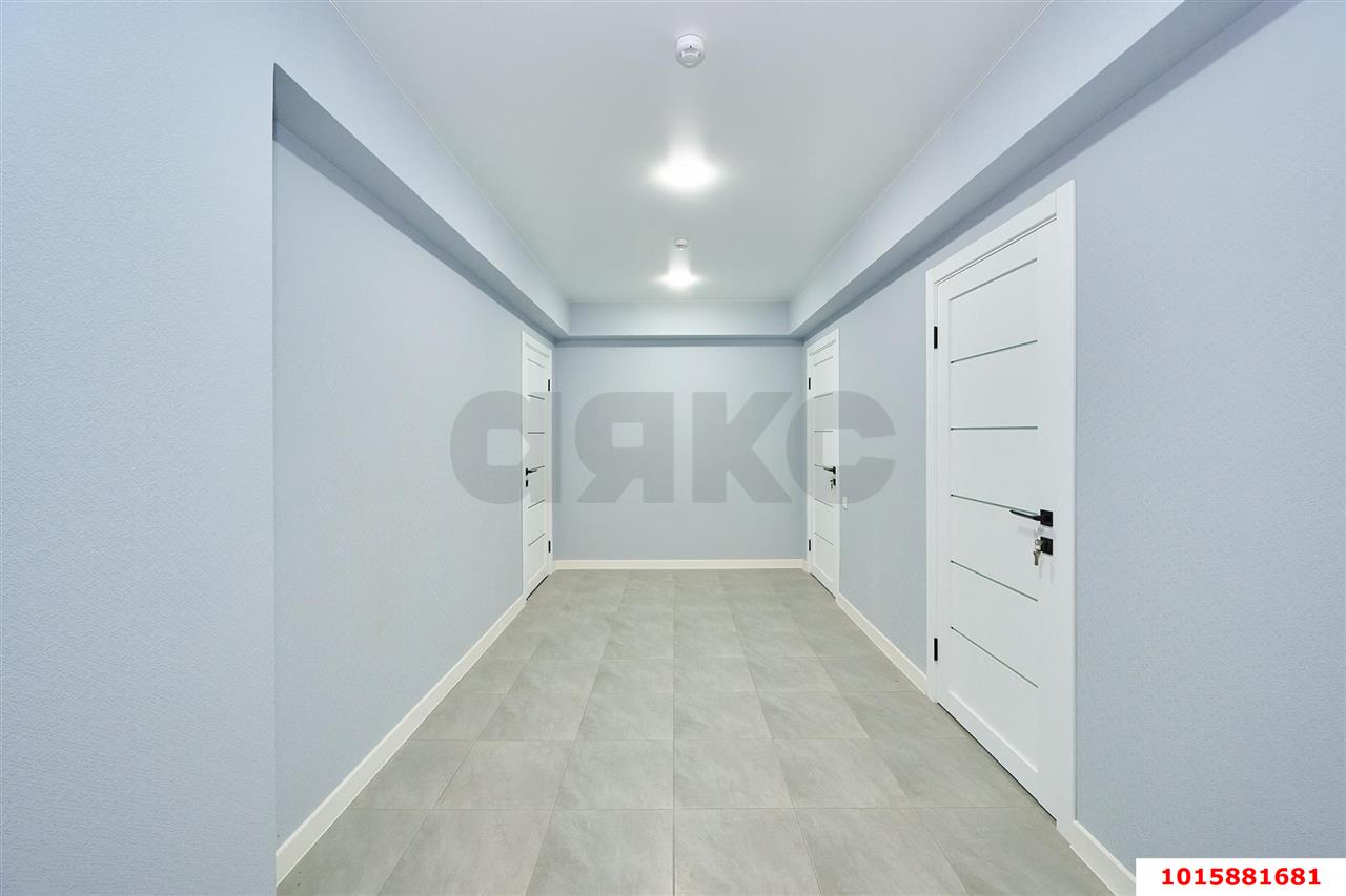Фото №7: Торговое помещение 225&nbsp;м², 1/12&nbsp;эт. - Краснодар, Западный внутригородской округ, мкр. Юбилейный, ул. Рождественская набережная, 11
