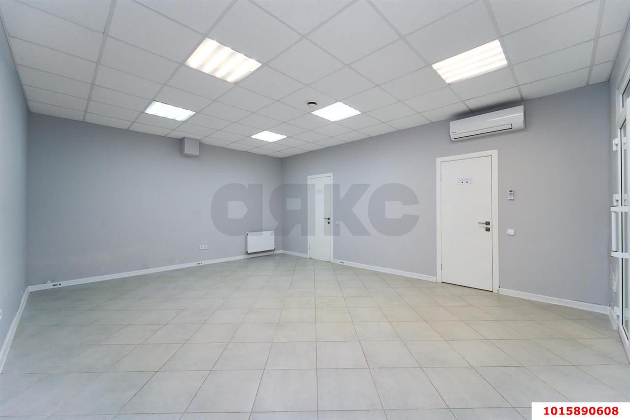 Фото №5: Торговое помещение 60&nbsp;м², 16&nbsp;эт. - Краснодар, Прикубанский внутригородской округ, Панорама, мкр. ЖК Керченский, ул. им. Героя Сарабеева В.И., 3/1