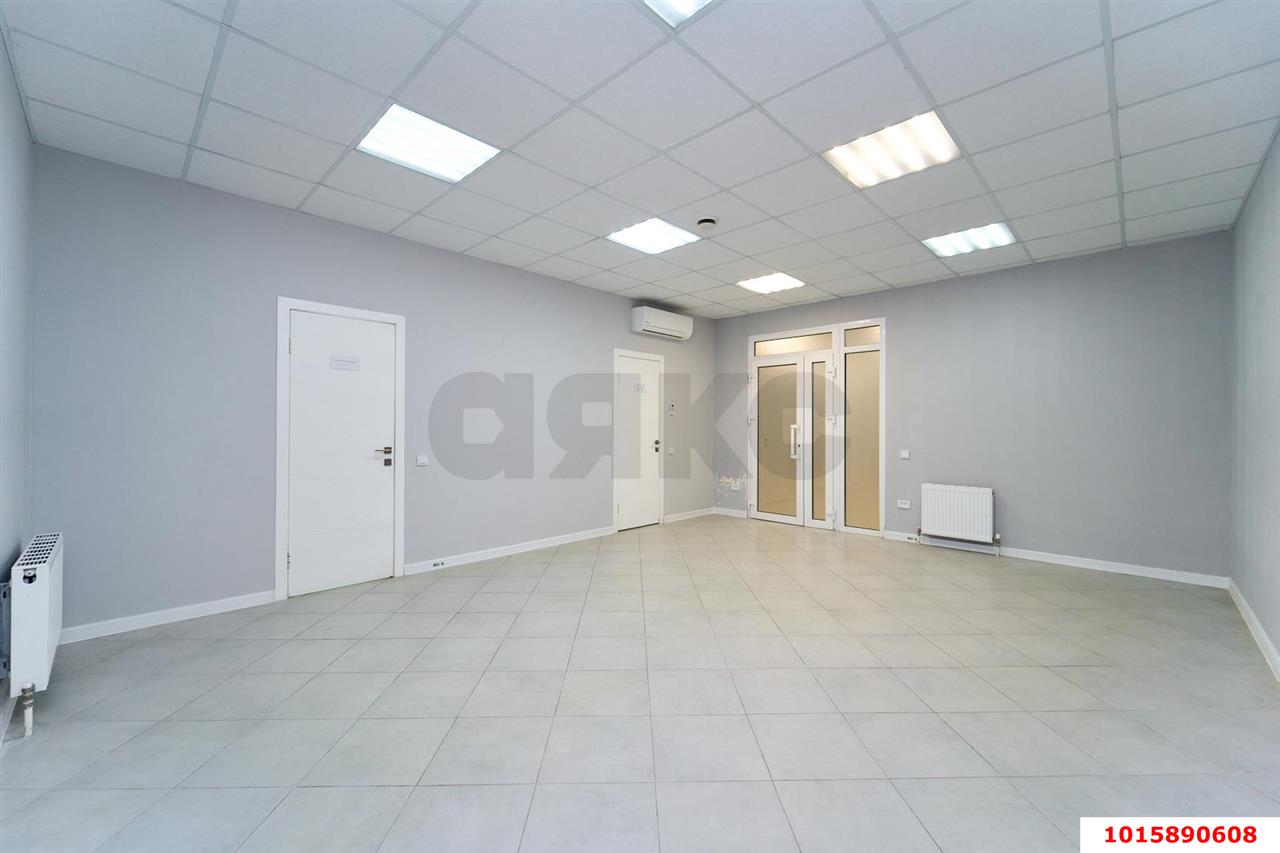 Фото №6: Торговое помещение 60&nbsp;м², 16&nbsp;эт. - Краснодар, Прикубанский внутригородской округ, Панорама, мкр. ЖК Керченский, ул. им. Героя Сарабеева В.И., 3/1