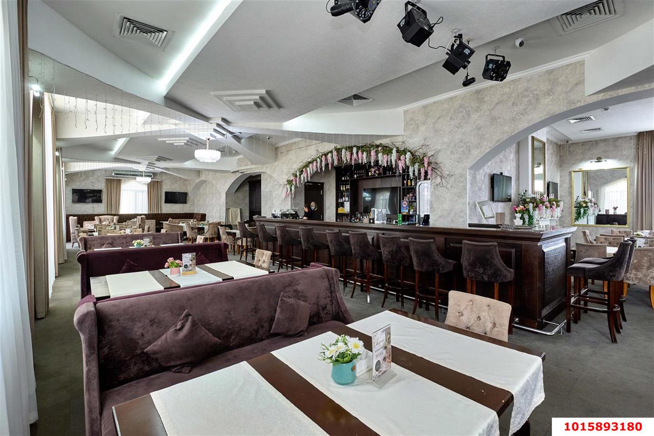 Фото №4: Отдельное здание 1032&nbsp;м², 1/2&nbsp;эт. - Кореновск, ул. Ростовское шоссе, 1Г
