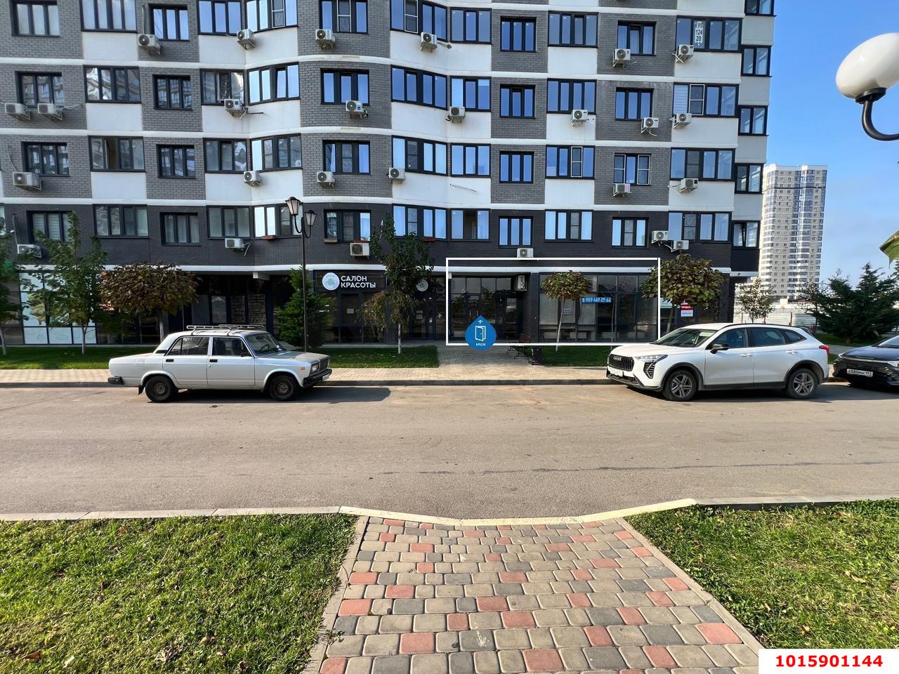 Фото №2: Торговое помещение 75&nbsp;м², 1/16&nbsp;эт. - Краснодар, Прикубанский внутригородской округ, Россинского, мкр. жилой комплекс Дружный-2, б-р Адмиралтейский, 3к3
