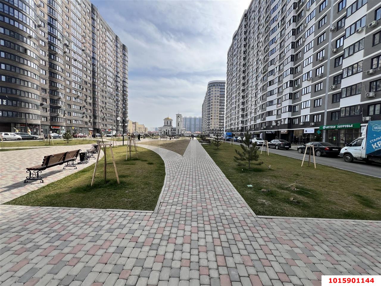 Фото №5: Торговое помещение 75&nbsp;м², 1/16&nbsp;эт. - Краснодар, Прикубанский внутригородской округ, Россинского, мкр. жилой комплекс Дружный-2, б-р Адмиралтейский, 3к3