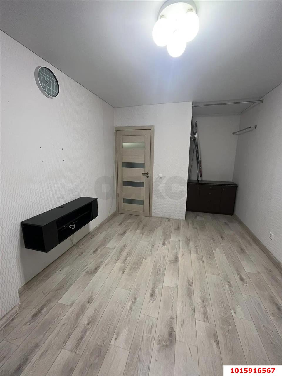Фото №1: 1-комнатная квартира 32&nbsp;м², 1/9&nbsp;эт. - Краснодар, Прикубанский внутригородской округ, мкр. жилой комплекс Спортивная Деревня, ул. Западный Обход, 42к8