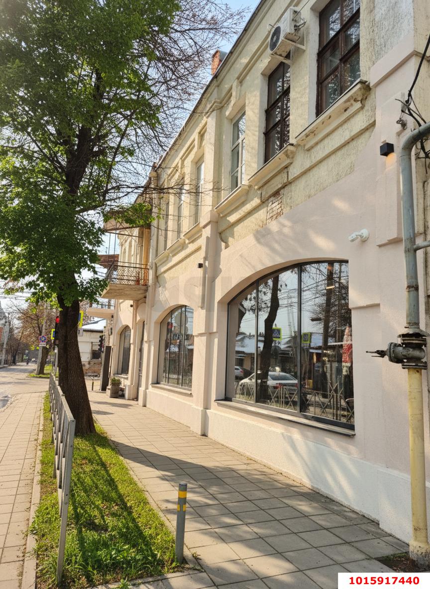 Фото №2: Торговое помещение 203&nbsp;м², 1/2&nbsp;эт. - Краснодар, Центральный внутригородской округ, мкр. Центральный, ул. Карасунская, 87