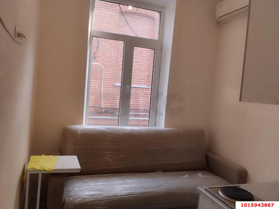 Фото №3: Студия 10&nbsp;м², 2/2&nbsp;эт. - Краснодар, Западный внутригородской округ, мкр. Центральный, ул. Комсомольская, 47