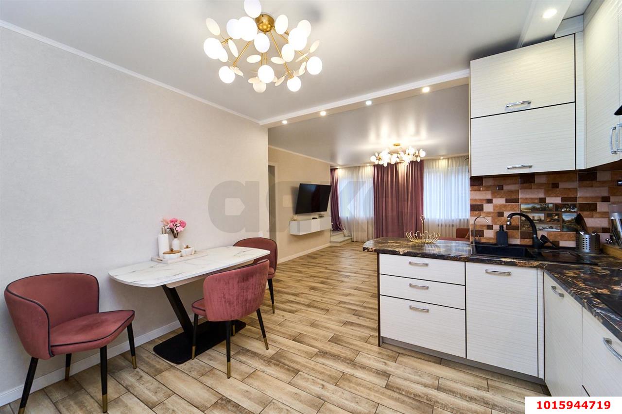 Фото №4: Дом 90&nbsp;м² + 3&nbsp;сот., 2&nbsp;эт. - Краснодар, Прикубанский внутригородской округ, мкр. Северный, ул. Большевистская, 213/1