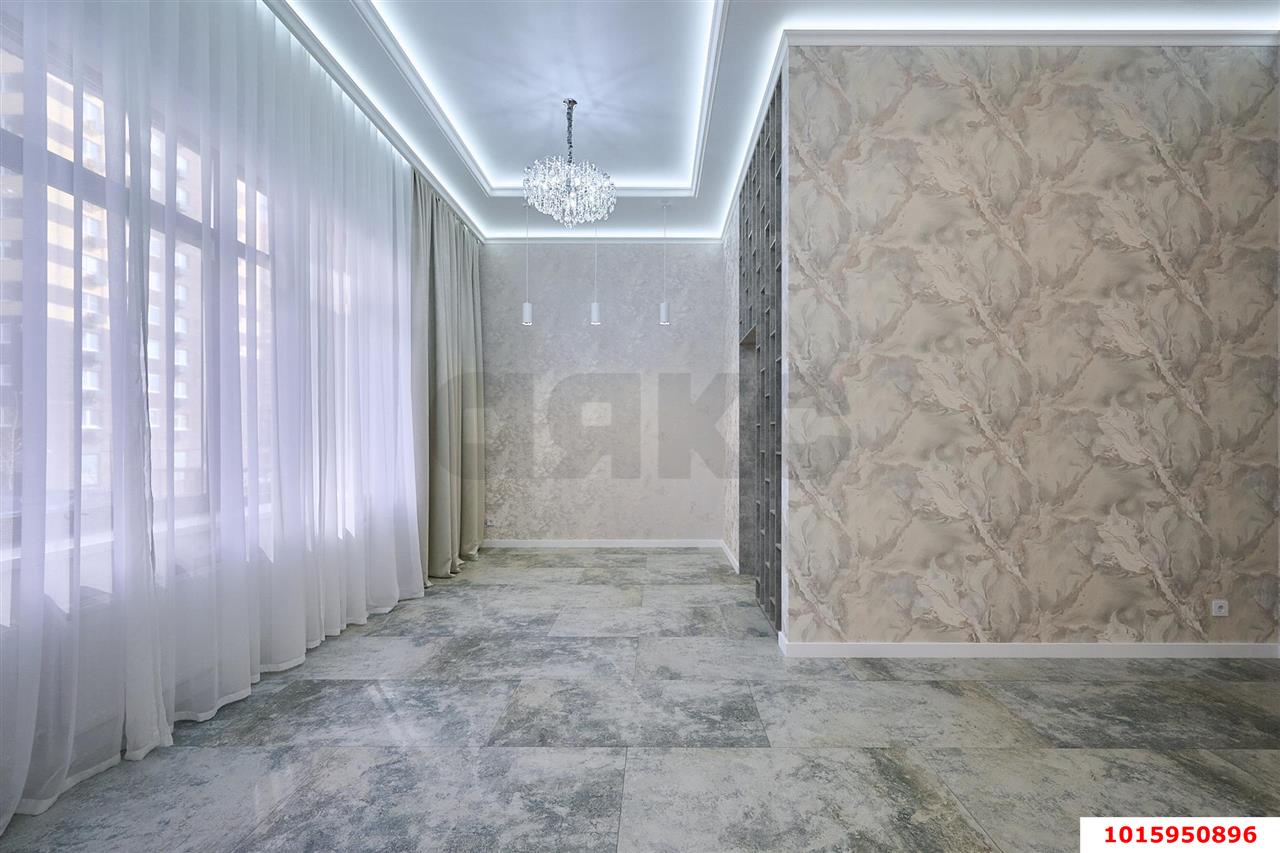 Фото №1: 1-комнатная квартира 51&nbsp;м², 2/24&nbsp;эт. - Краснодар, Карасунский внутригородской округ, Хлопчато-бумажный Комбинат, мкр. жилой комплекс Элегант, ул. Сормовская, 1/3