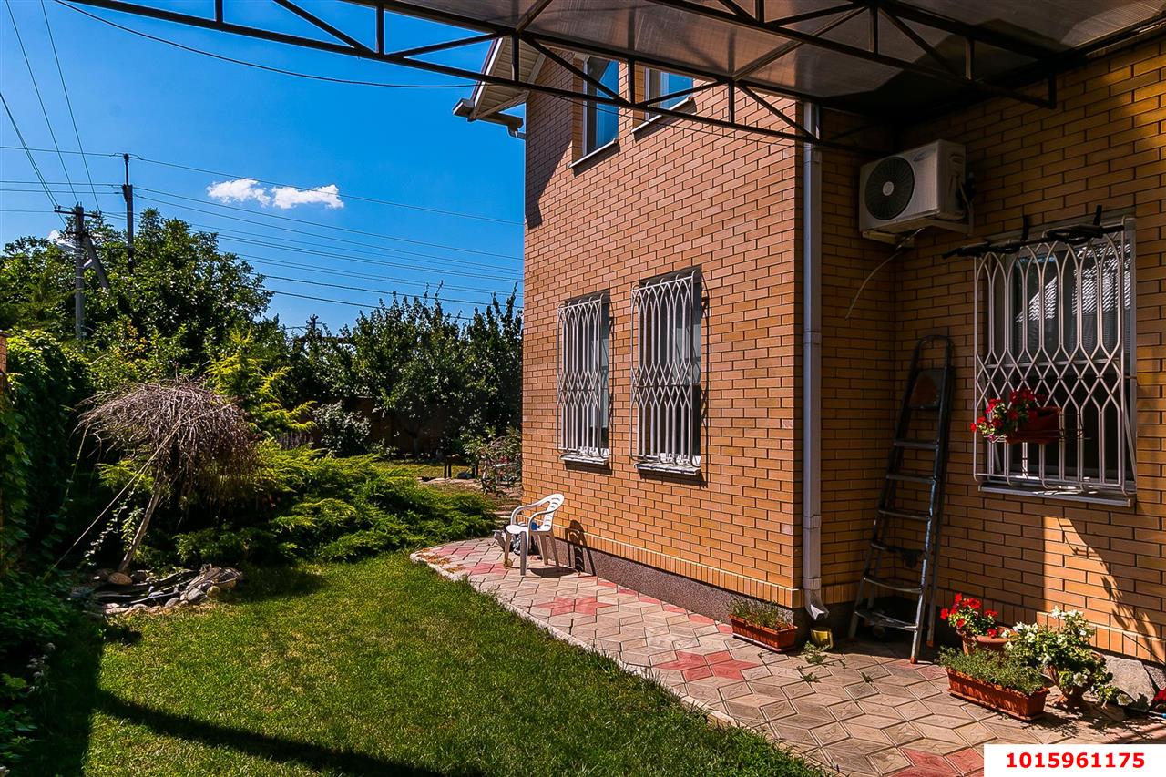 Фото №2: Дом 190&nbsp;м² + 6.5&nbsp;сот., 2&nbsp;эт. - Краснодар, Прикубанский внутригородской округ, мкр. Северный, ул. Академика Губкина, 39/1