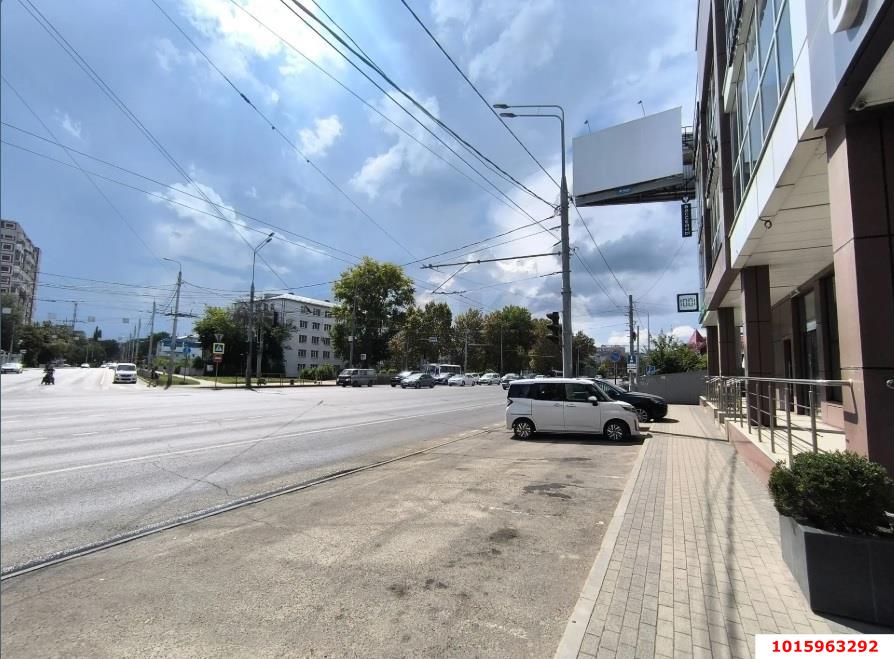 Фото №7: Отдельное здание 1211&nbsp;м², 1/3&nbsp;эт. - Краснодар, Карасунский внутригородской округ, ж/м Пашковский, ул. имени В.Н. Мачуги, 56