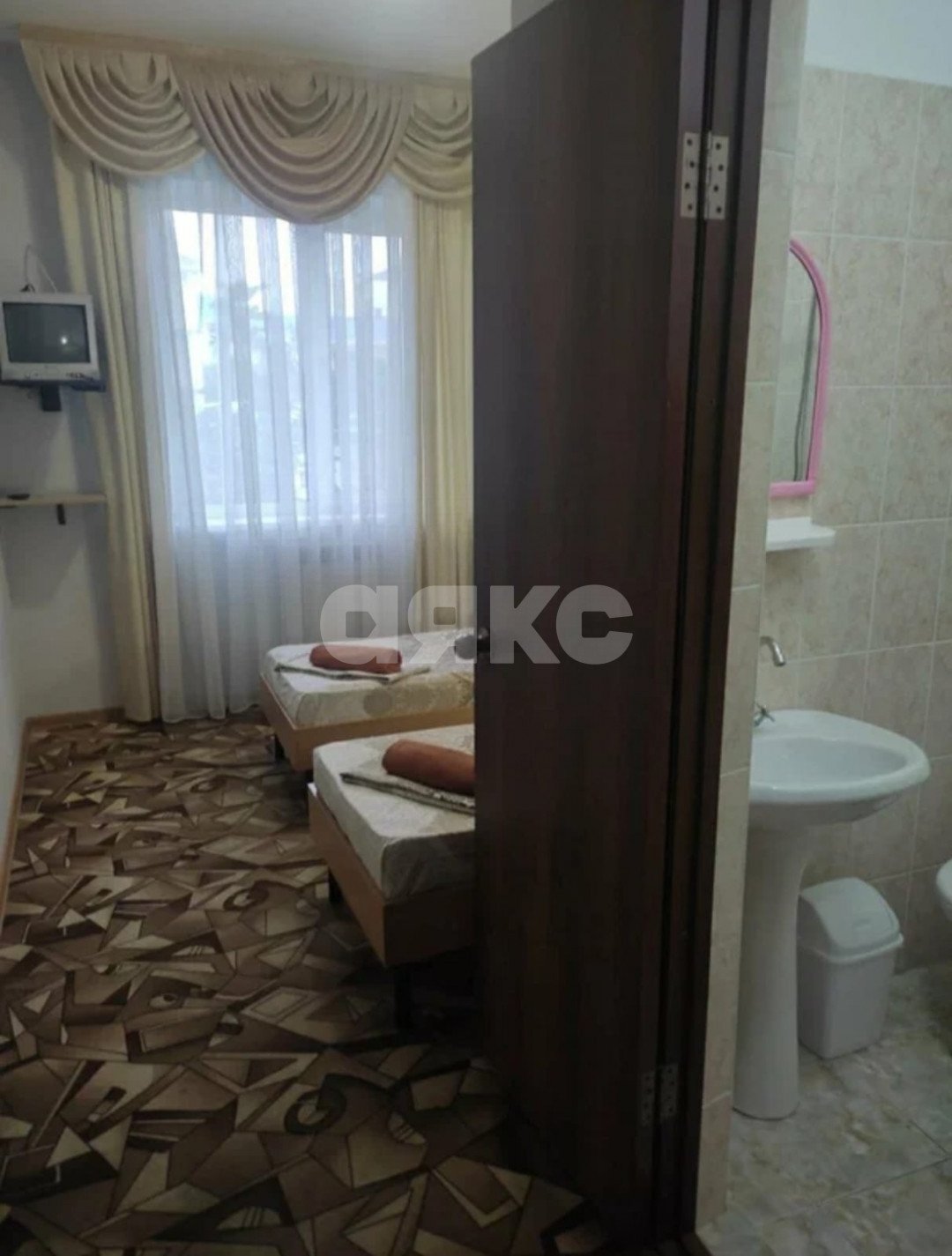 Фото №8: Коммерция 700&nbsp;м², 3/3&nbsp;эт. - Витязево, пер. Морской, 12